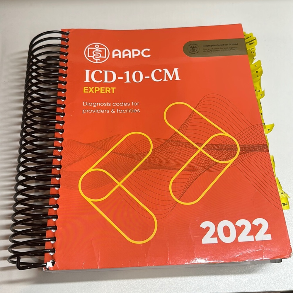 ICD-10-CM EXPERT CODING 2022 coding book